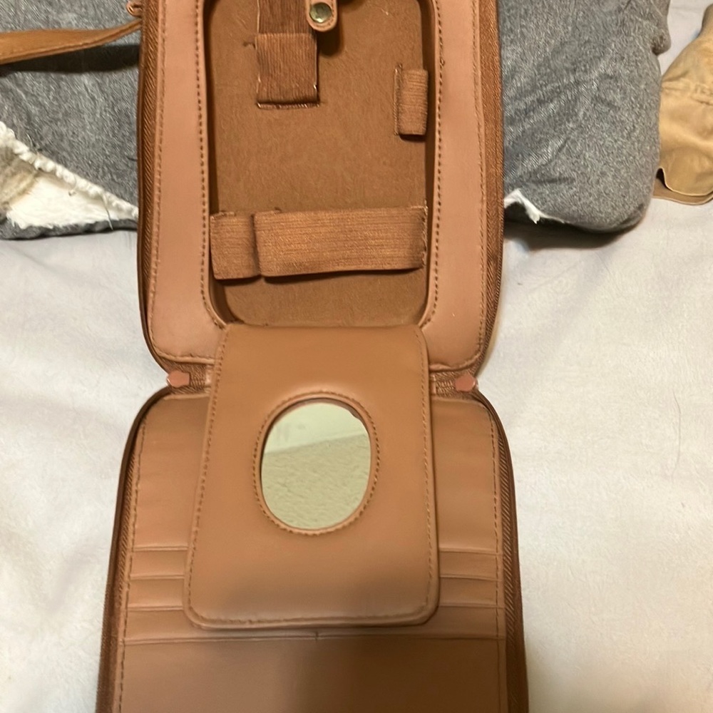 Purse - Picture 3 of 4